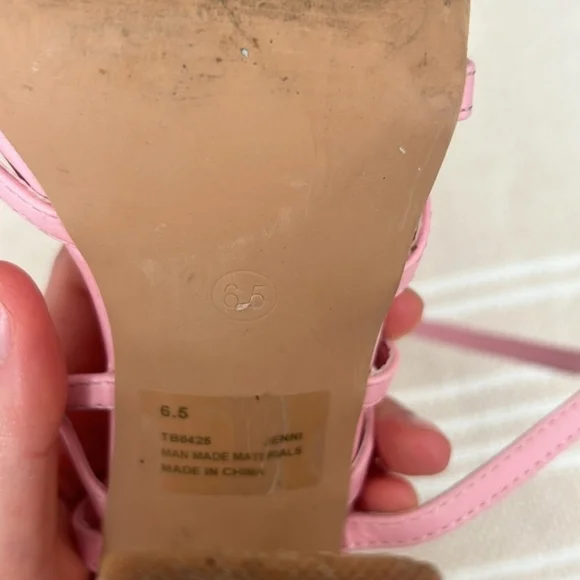 pink strappy heels size 6.5 Heel damaged/glue repaired - Picture 3 of 4